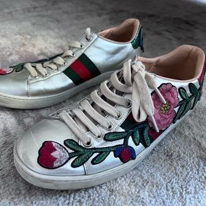 Gucci Women’s Embroidered Sneaker in Metallic Silver